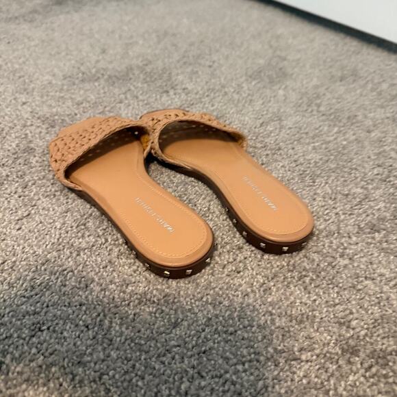 MARC FISHER Slides, Size 6.5, Woven, Spike Details - Picture 4 of 6